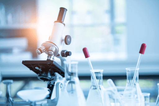 Liquid Culture vs. Traditional Microscopy Spore Syringes: What’s the Difference and When to Use Each